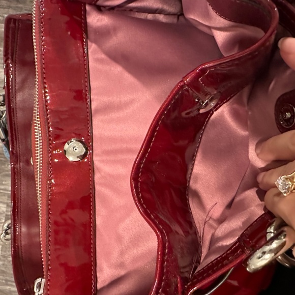 Vintage Coach patent blood red leather shoulder bag - Picture 7 of 10